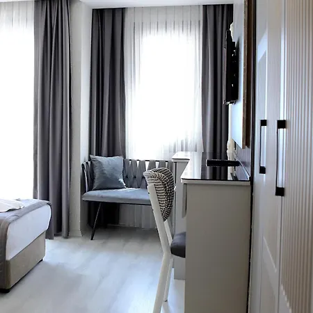 The Amara Hotel 3*