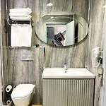 The Amara Hotel 3*