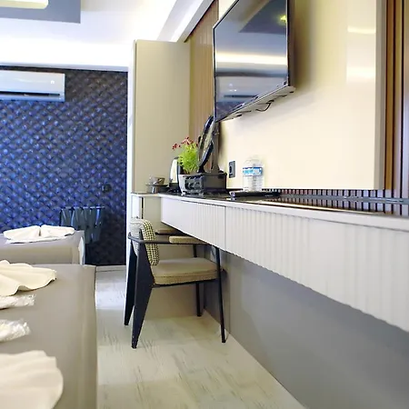 The Amara 3*